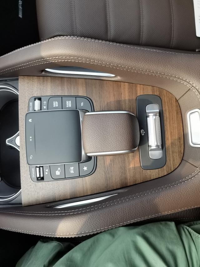 24款奔驰GLS港口八缸580抄底优惠(图7)