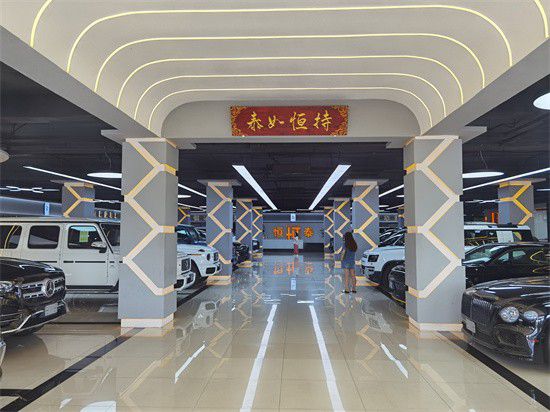 24款奔驰GLS港口八缸580抄底优惠(图12)