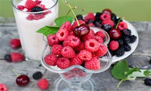 2024OLED行业深度调研及投资：OLED行业将继续保持快速增长的态势(图2)