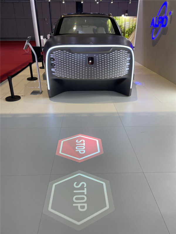 光峰科技：智能车灯照明融合显示是行业必然趋势(图3)