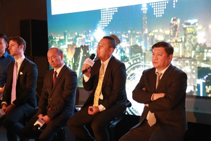 作为“灯厂背后的灯厂”全球最大的汽车照明供应商欧司朗怎样思考智能化转型？