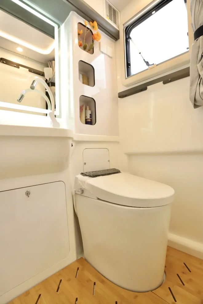 中国首台福特T8升层房车—S788正式亮相！1872㎡＋上下两层＋6座4卧长期旅居必备！(图22)