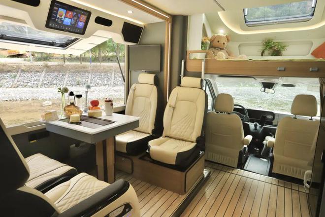 中国首台福特T8升层房车—S788正式亮相！1872㎡＋上下两层＋6座4卧长期旅居必备！(图16)
