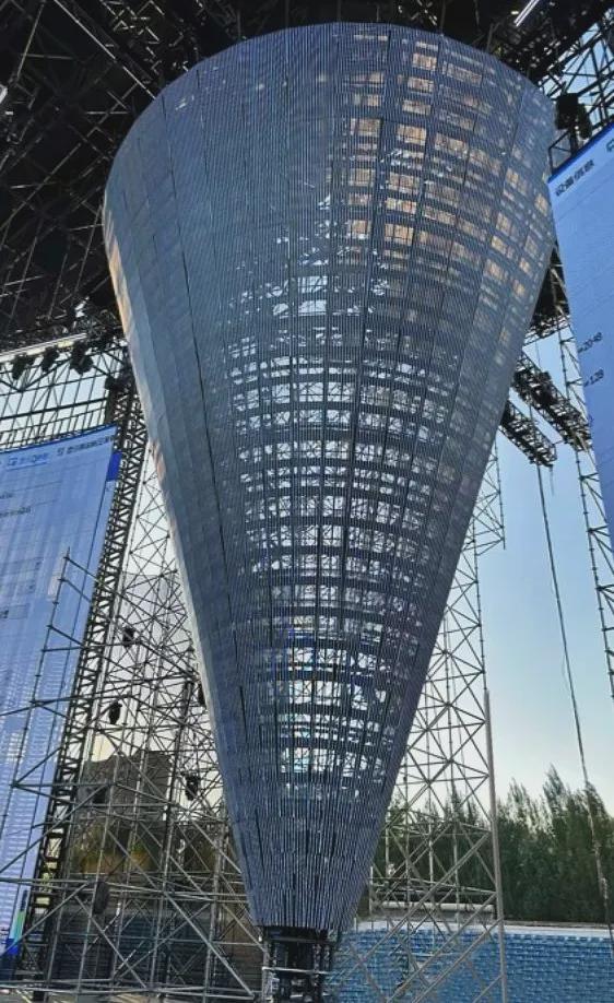 又一舞台奇迹！联诚发LED锥形屏燃爆2024张韶涵巡演现场(图8)