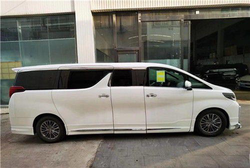 丰田埃尔法加长版57米现车报价(图5)