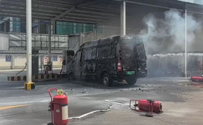 得邦照明：子公司获143亿元蔚来汽车项目定点通知函