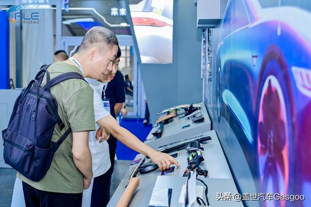 上海宇宙亮相ALE国际汽车灯展卓越技术实力引领智慧照明新风潮(图6)
