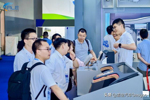 上海宇宙亮相ALE国际汽车灯展卓越技术实力引领智慧照明新风潮(图2)