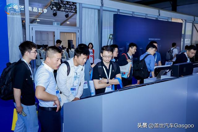 上海宇宙亮相ALE国际汽车灯展卓越技术实力引领智慧照明新风潮(图4)