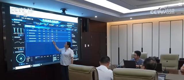 突破“无人区”一束光汇聚百亿产业集群光芒(图10)