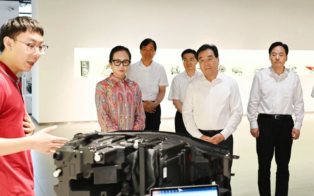 信长星在常州调研时强调以新发展理念引领改革健全推动经济高质量发展体制机制(图2)