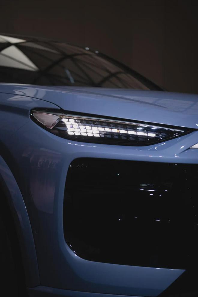 单项PK王：世界上只有两种车灯一种是奥迪一种是其他(图17)