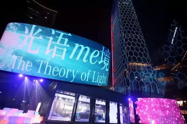 发明汽车照明系统的居然是奔驰不是灯厂！