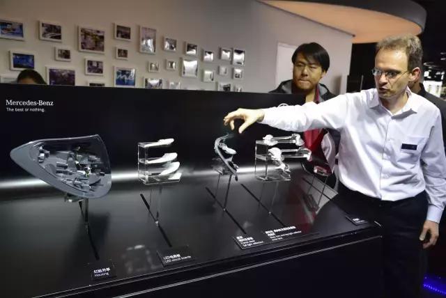 发明汽车照明系统的居然是奔驰不是灯厂！(图7)