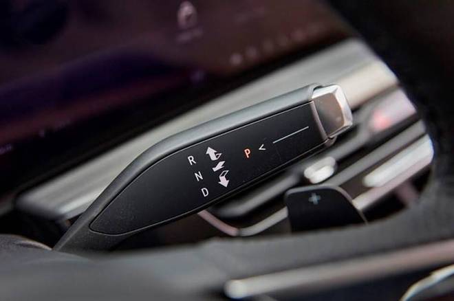 限时一口价1599万起2025款别克君越白金版正式上市(图7)