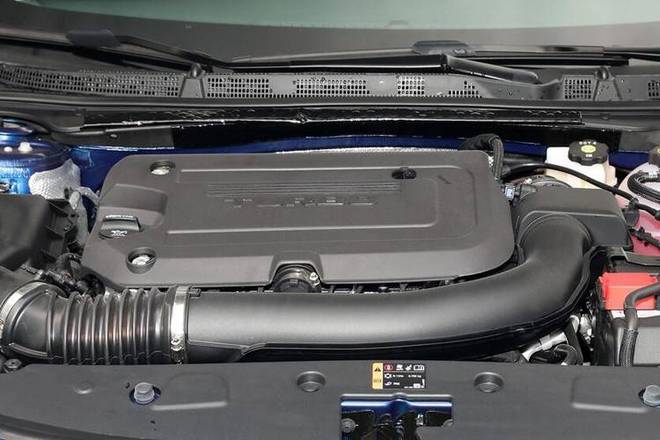 限时一口价1599万起2025款别克君越白金版正式上市(图6)