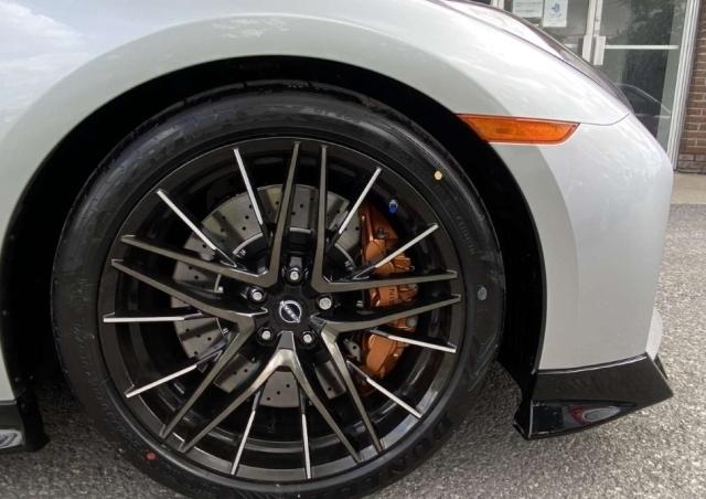 24款尼桑日产GT-R38T双涡轮高性能战神港口现车可分期(图9)