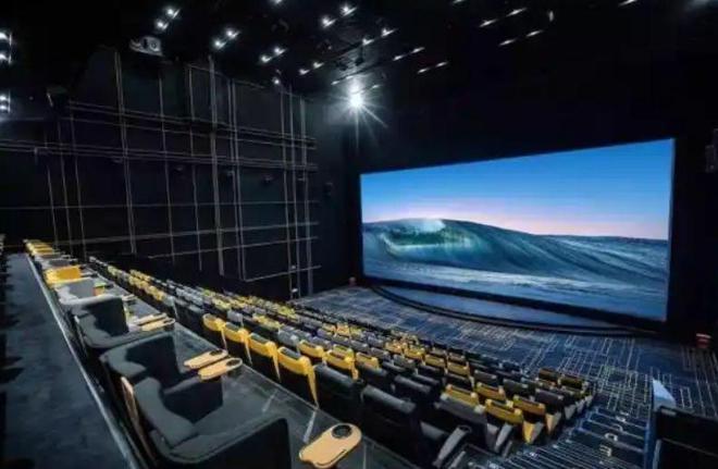 LED电影屏行业的现状分析及LED卷轴屏的应用前景!(图3)