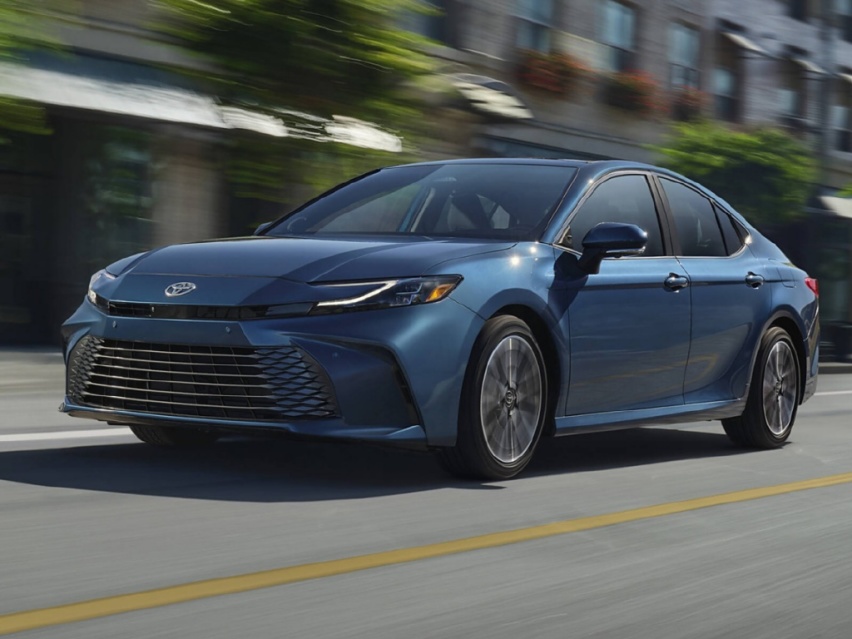 15万迈腾雅阁凯美瑞随便买！合资B级车比新能源更香？(图5)