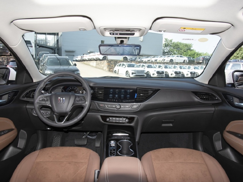 15万迈腾雅阁凯美瑞随便买！合资B级车比新能源更香？(图13)