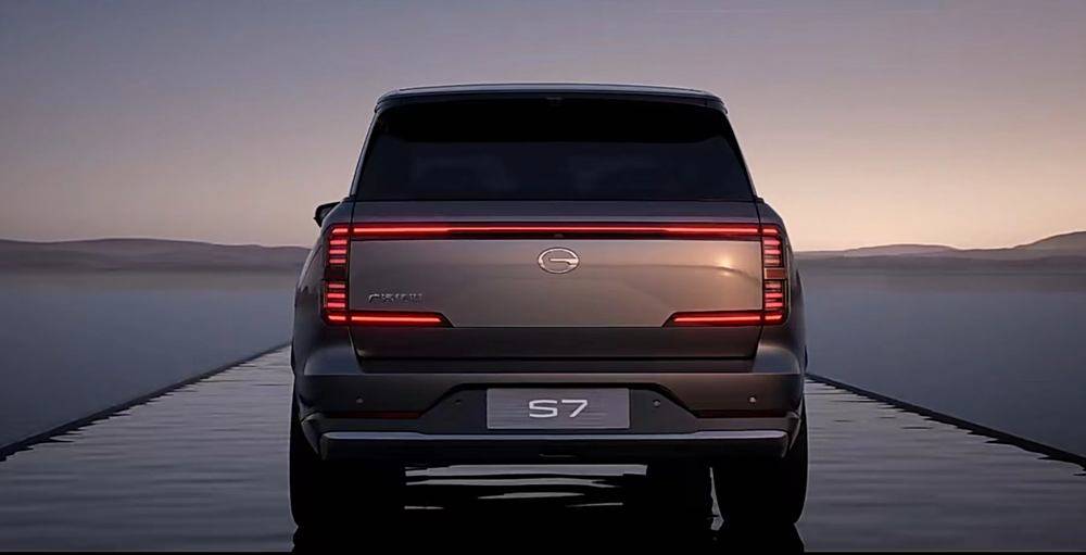 传祺S7预告图发布侧面似揽胜灯光不输问界M9(图2)