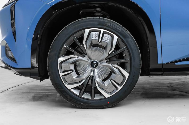 红旗天工08正式上市售价2398万元起(图5)