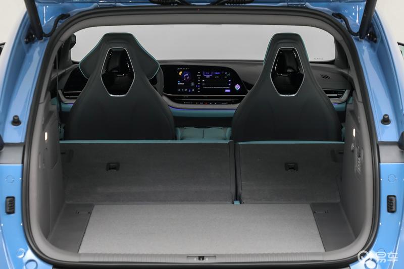 红旗天工08正式上市售价2398万元起(图14)