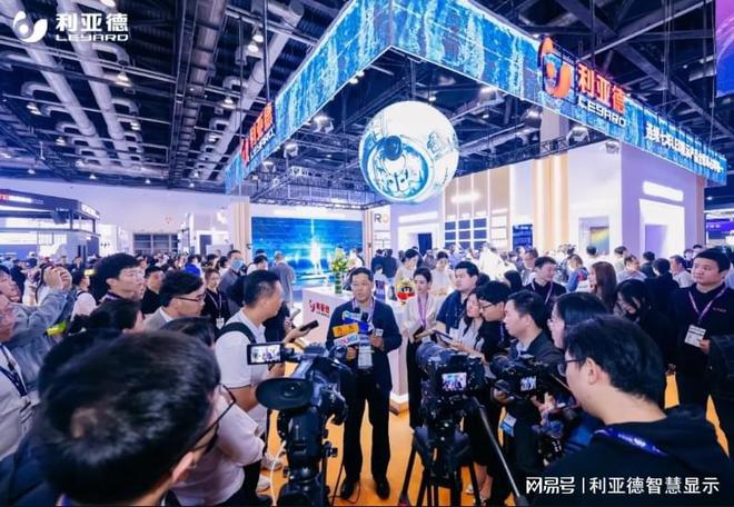 AI赋能LED显示屏行业：技术革新与应用场景的无限可能