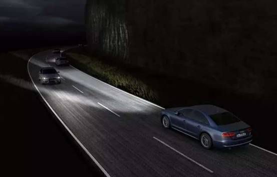 汽车灯光使用技巧：夜行安全与日间行车灯的必要性(图2)