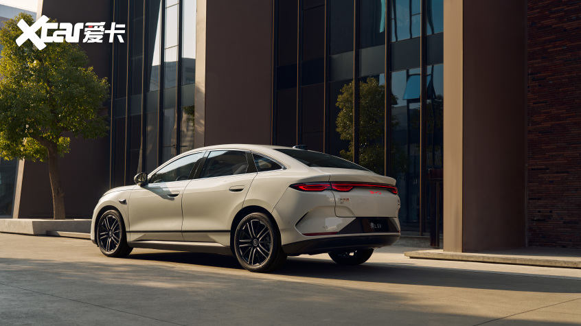 秦LEV部分配置表首曝天神之眼领衔搭载百余项核心功能配置(图1)