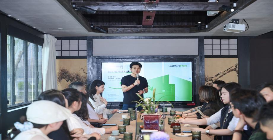武汉“城市说”：光影与樱花的浪漫之约设计大咖共探城市赋能新思路(图2)