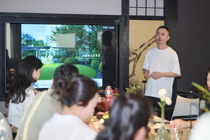 武汉“城市说”：光影与樱花的浪漫之约设计大咖共探城市赋能新思路(图3)