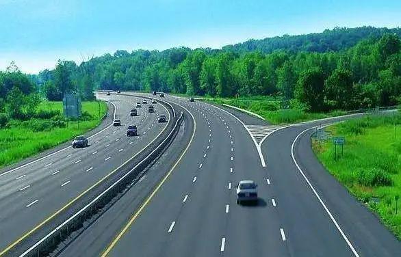 【高速公路行车安全知识】高速公路行车安全指南(图3)