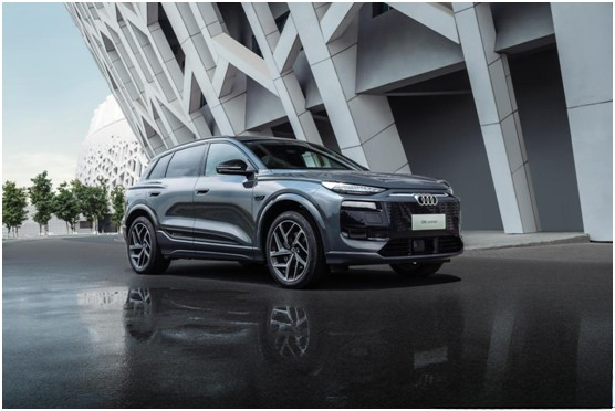 奥迪Q6Le-tron全球首创数字OLED尾灯车辆如何与道路环境通信？(图2)