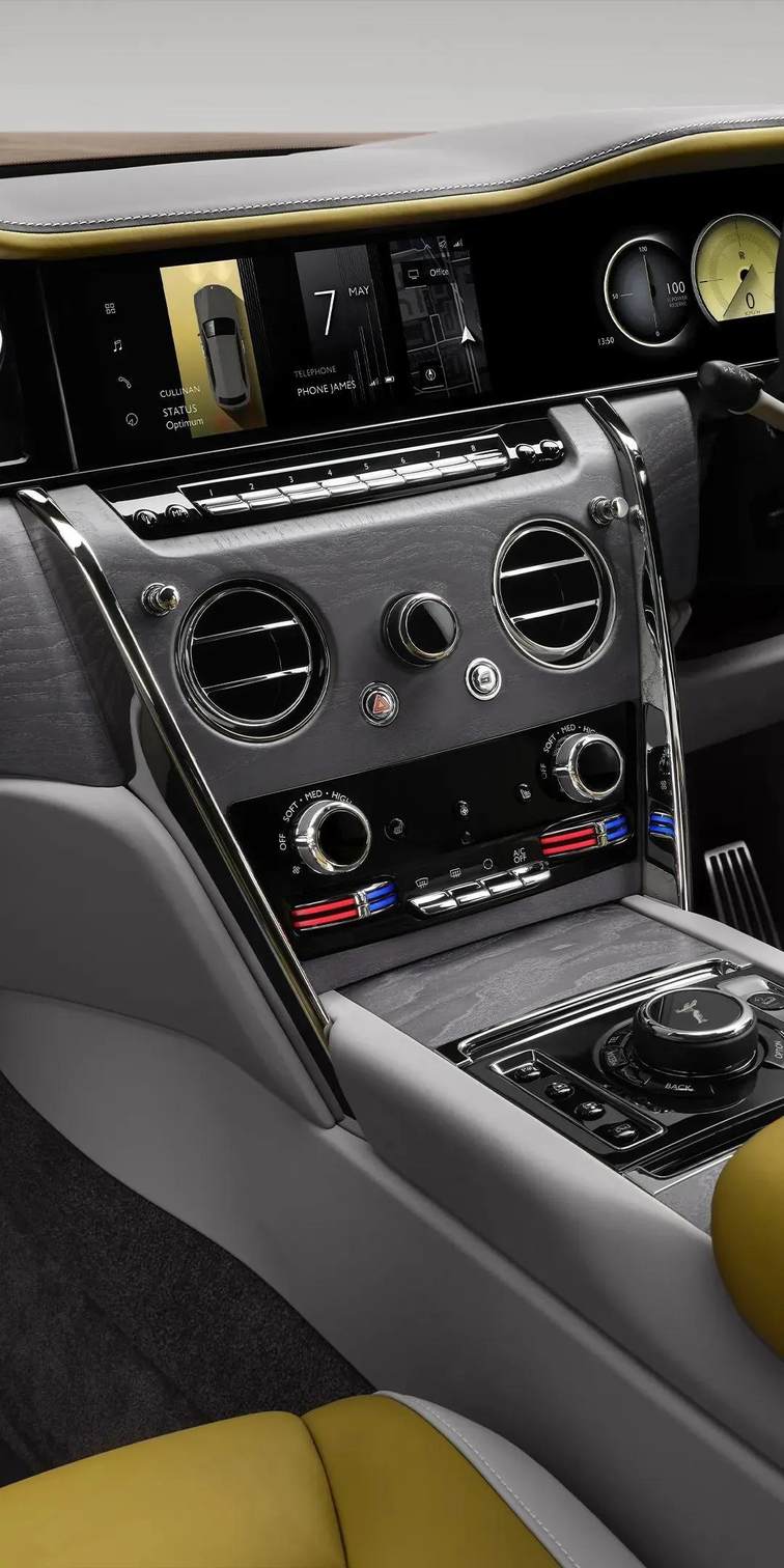 暗夜君王：劳斯莱斯库里南的静态奢华品鉴(图7)