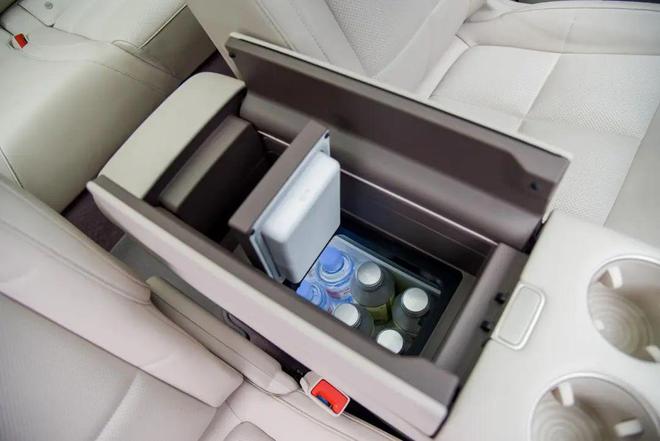 450km纯电续航+超级增程全新智己LS6上市售1979万起(图20)