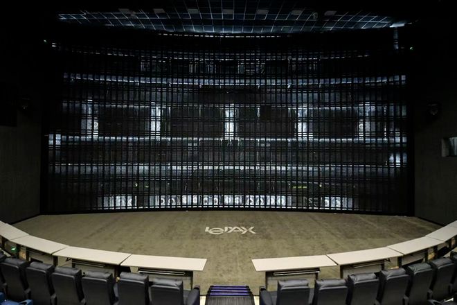 从影院到创意球幕让声音穿透屏幕：南京洛普12大LED透声屏案例全揭秘！！