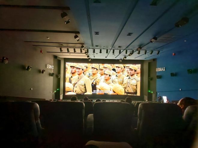 从影院到创意球幕让声音穿透屏幕：南京洛普12大LED透声屏案例全揭秘！！(图5)