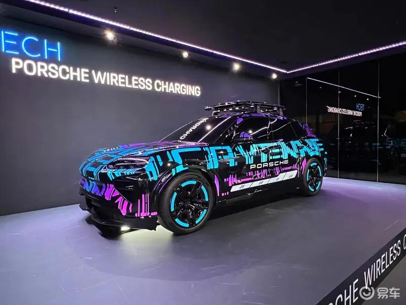 全新保时捷纯电Cayenne内饰官图科技感十足(图5)