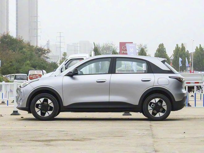 2026款吉利星愿即将上市！预计售价亲民全新配色竞争比亚迪海豚(图3)