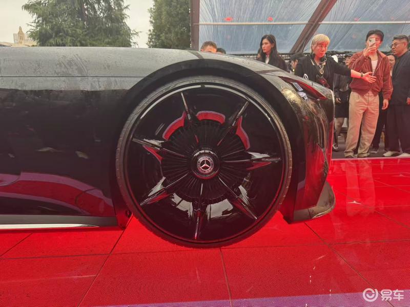 梅赛德斯-奔驰VisionIconic概念车首发设计语言全新升级(图10)