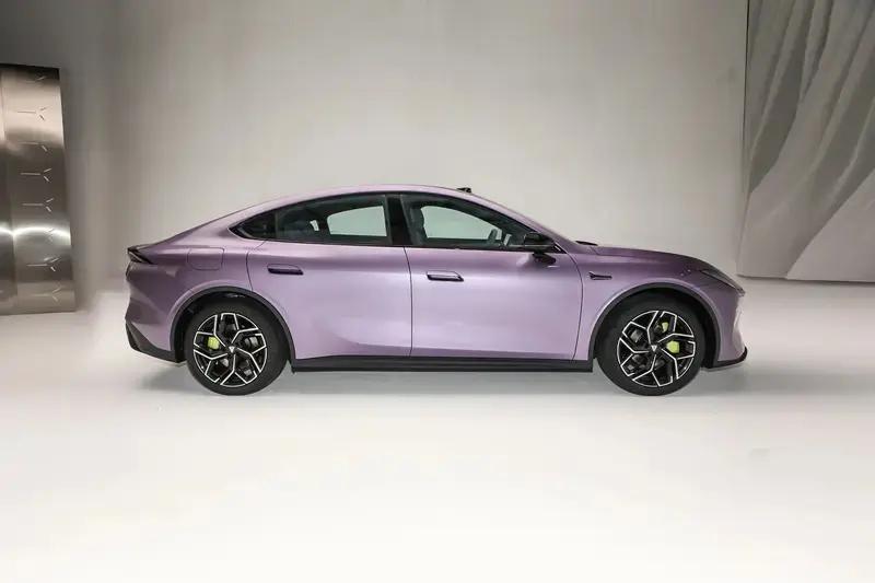 11月上市新车汇总岚图泰山零跑Lafa5领衔(图13)