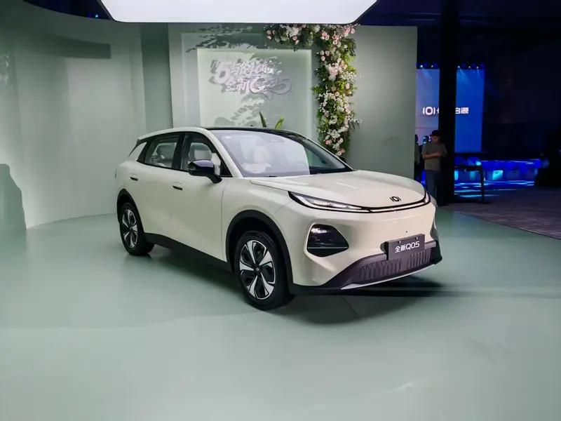 11月上市新车汇总岚图泰山零跑Lafa5领衔(图37)