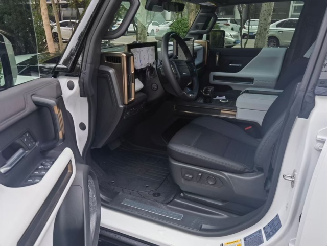 2023款悍马EV皮卡EDITION1豪华大越野优惠8万(图4)