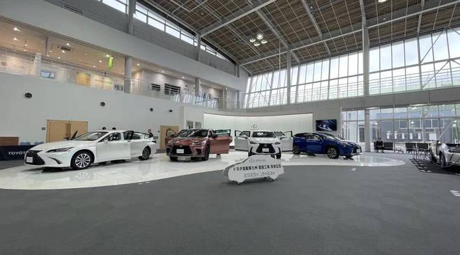 参观两座工厂+下山技术中心原来雷克萨斯的豪华是哲学(图3)