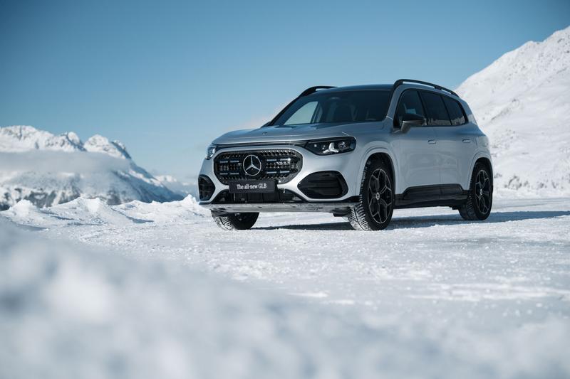 全新梅赛德斯-奔驰GLB全球首发提供燃油纯电两种动力可选(图9)