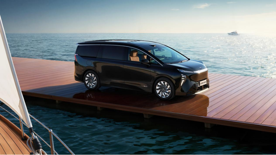 别克至境世家上市指导价4399万~4699万元