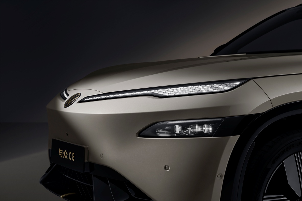 与众08：以匠心之笔勾勒光的理性与感性之美