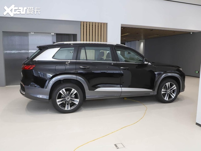 三种动力系统新增香檀棕车色2026款奥迪Q6值得入手吗？(图3)