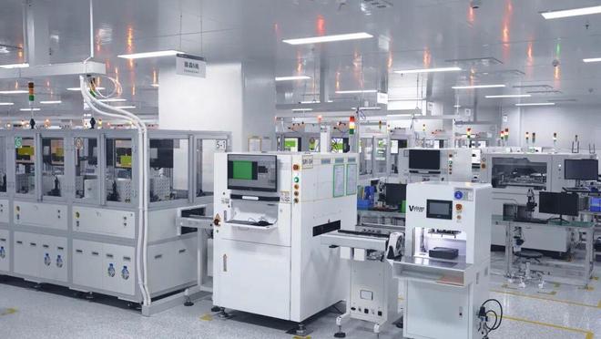 艾比森一天两度登上央视让中国“智”造点亮“视”界！(图3)